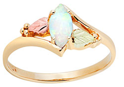 Landstroms opal ring