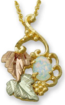 Landstroms opal pendant
